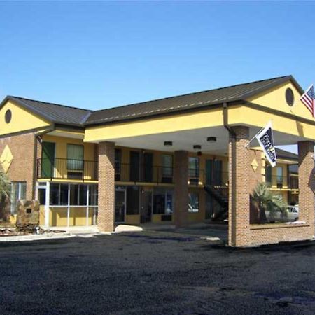 Travelers Inn & Suites Самтер Екстер'єр фото